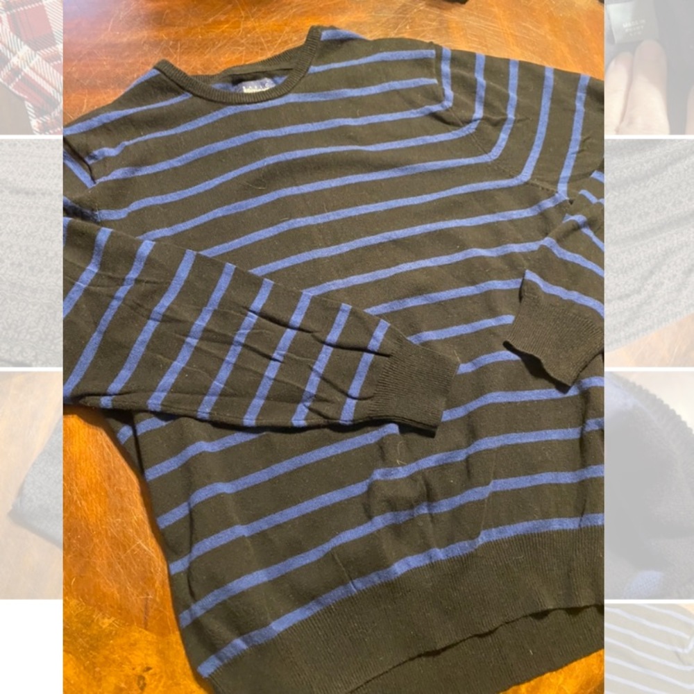 Basic Editions Men's Black and Blue Striped Crewneck Sweater